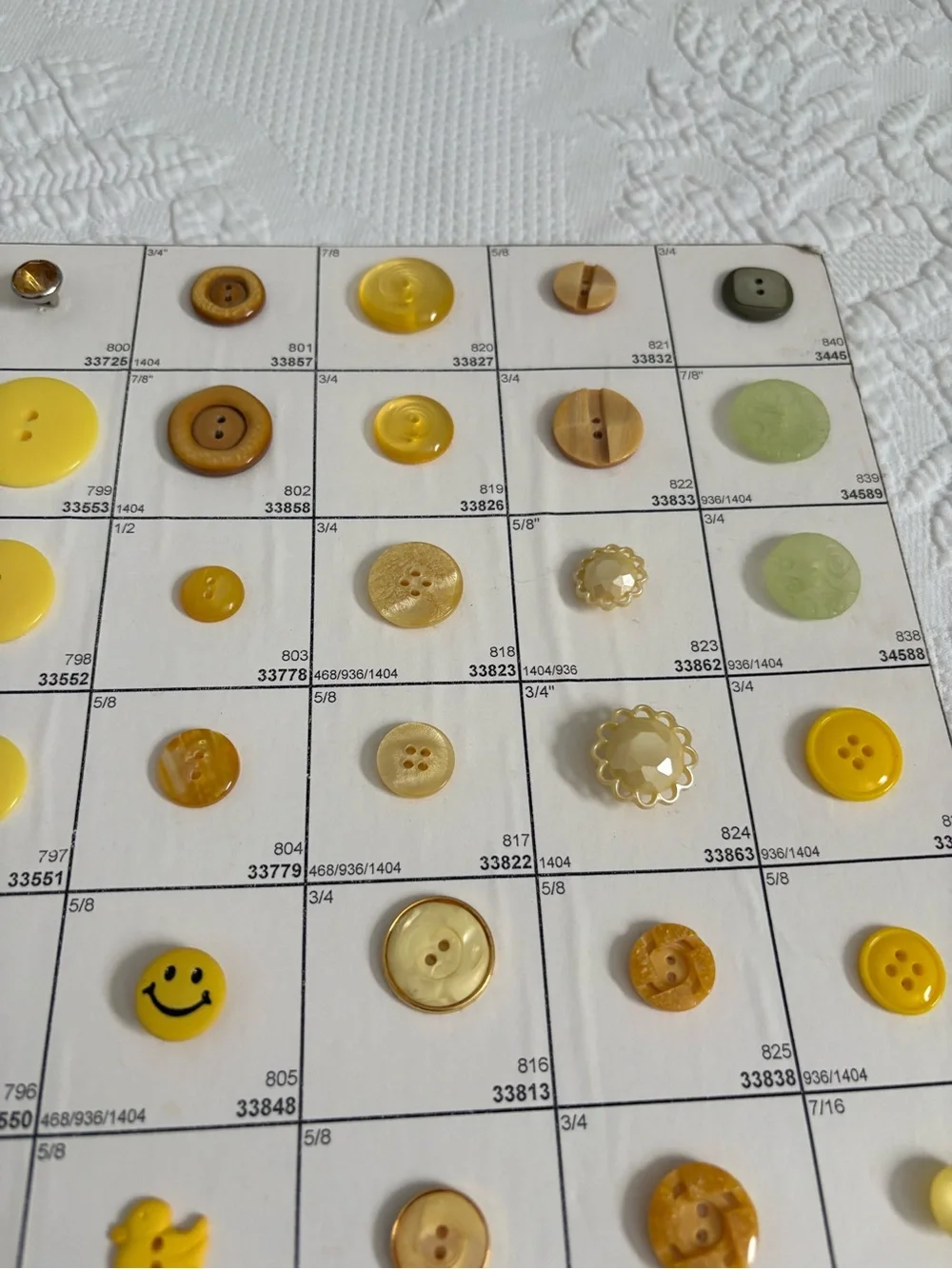 Vintage button collection salesman sample card yellow, leather, wood lot of  120